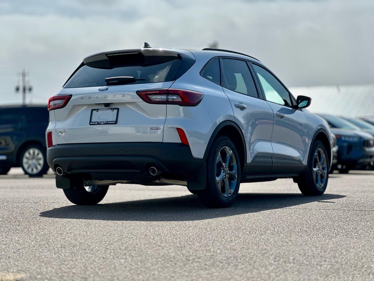 2025 Ford Escape ST-Line Select AWD Photo4