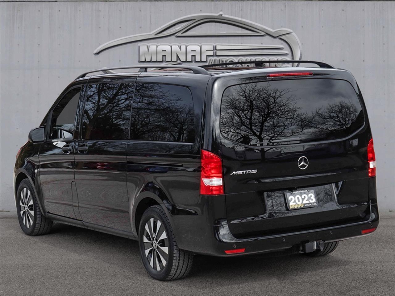 2023 Mercedes-Benz Metris 126" WB  PASSENGER VAN - Photo #7