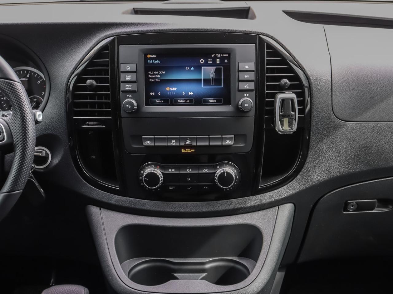 2023 Mercedes-Benz Metris 126" WB  PASSENGER VAN - Photo #29
