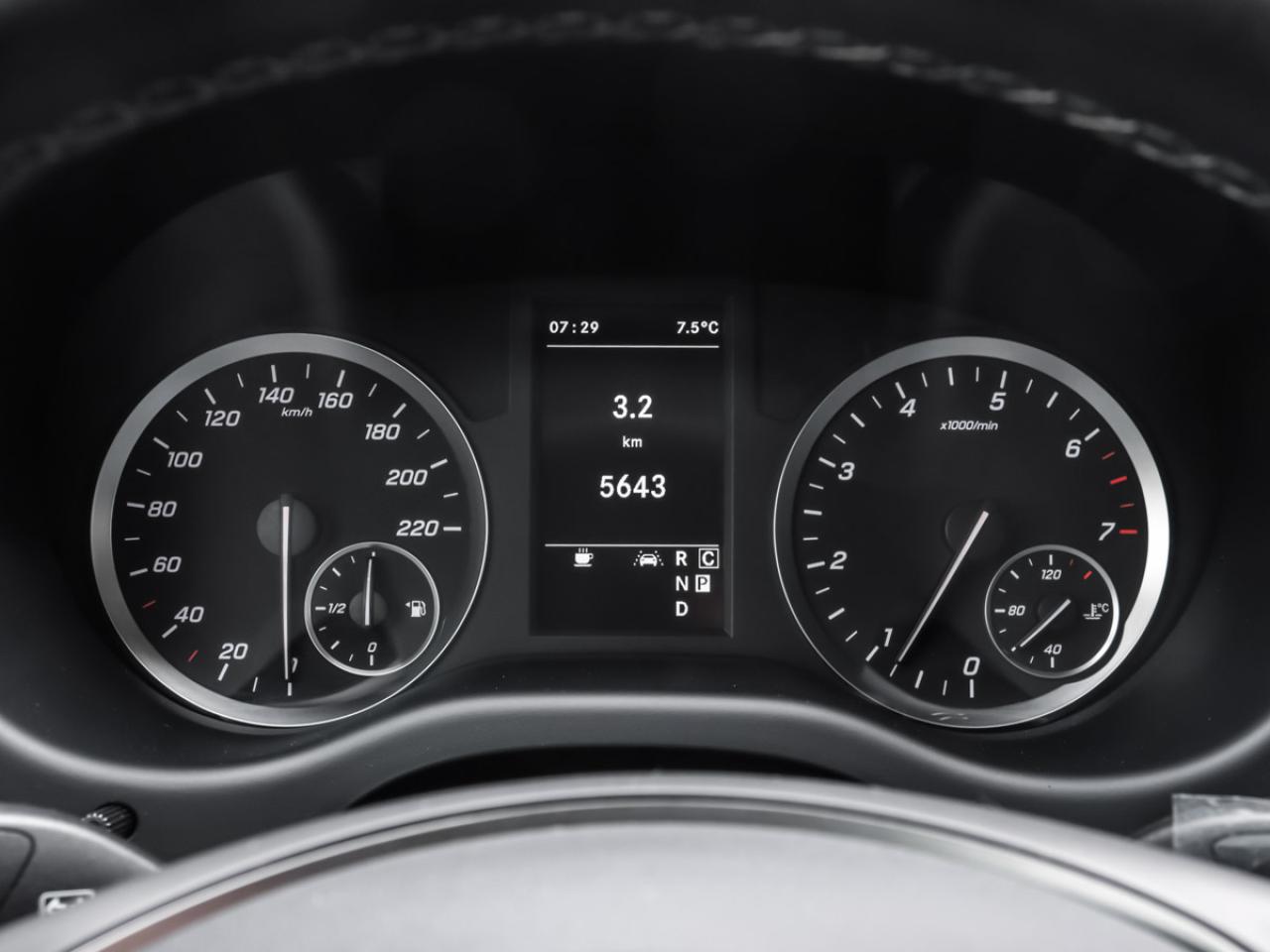 2023 Mercedes-Benz Metris 126" WB  PASSENGER VAN - Photo #24