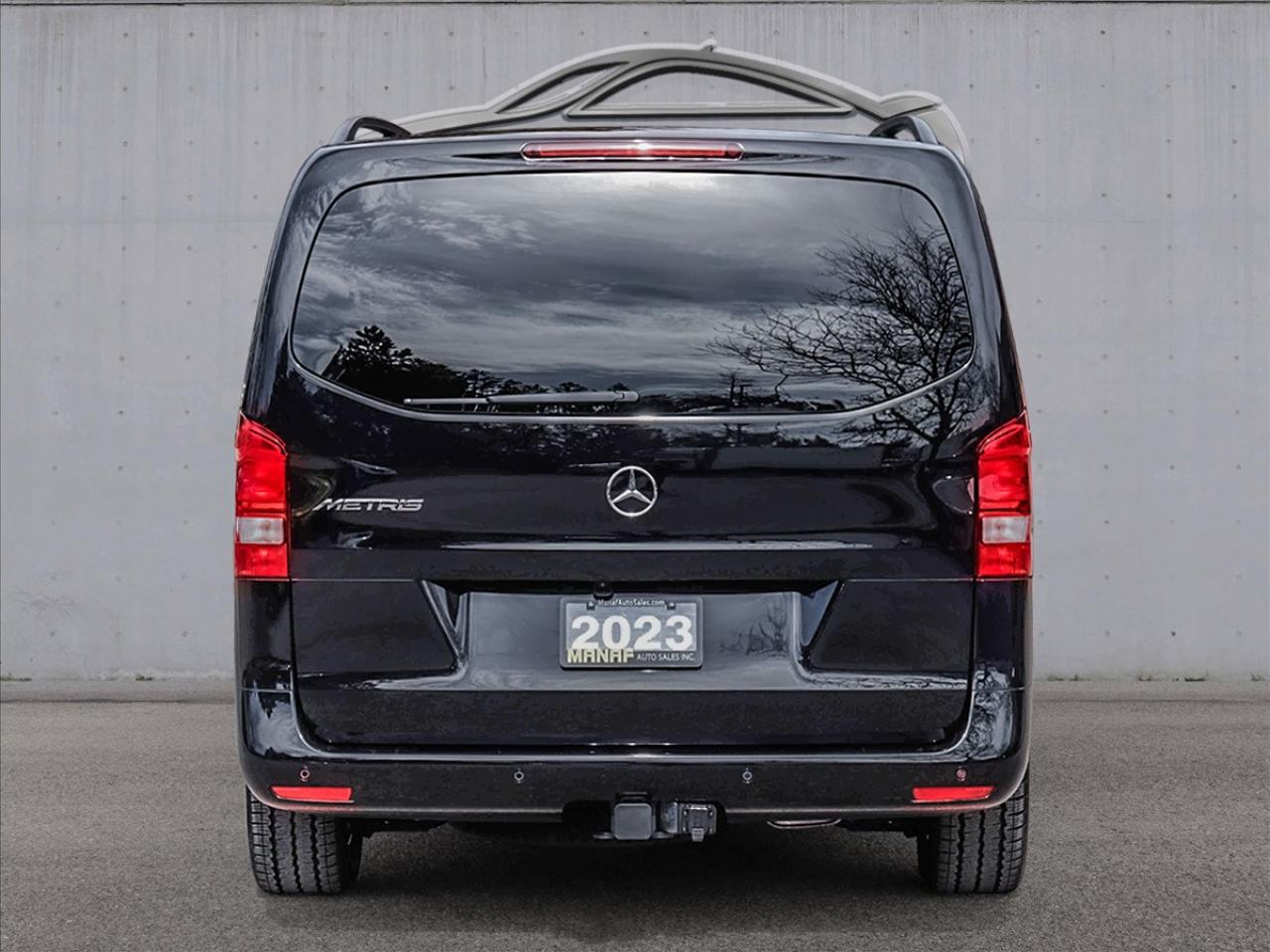 2023 Mercedes-Benz Metris 126" WB  PASSENGER VAN - Photo #6