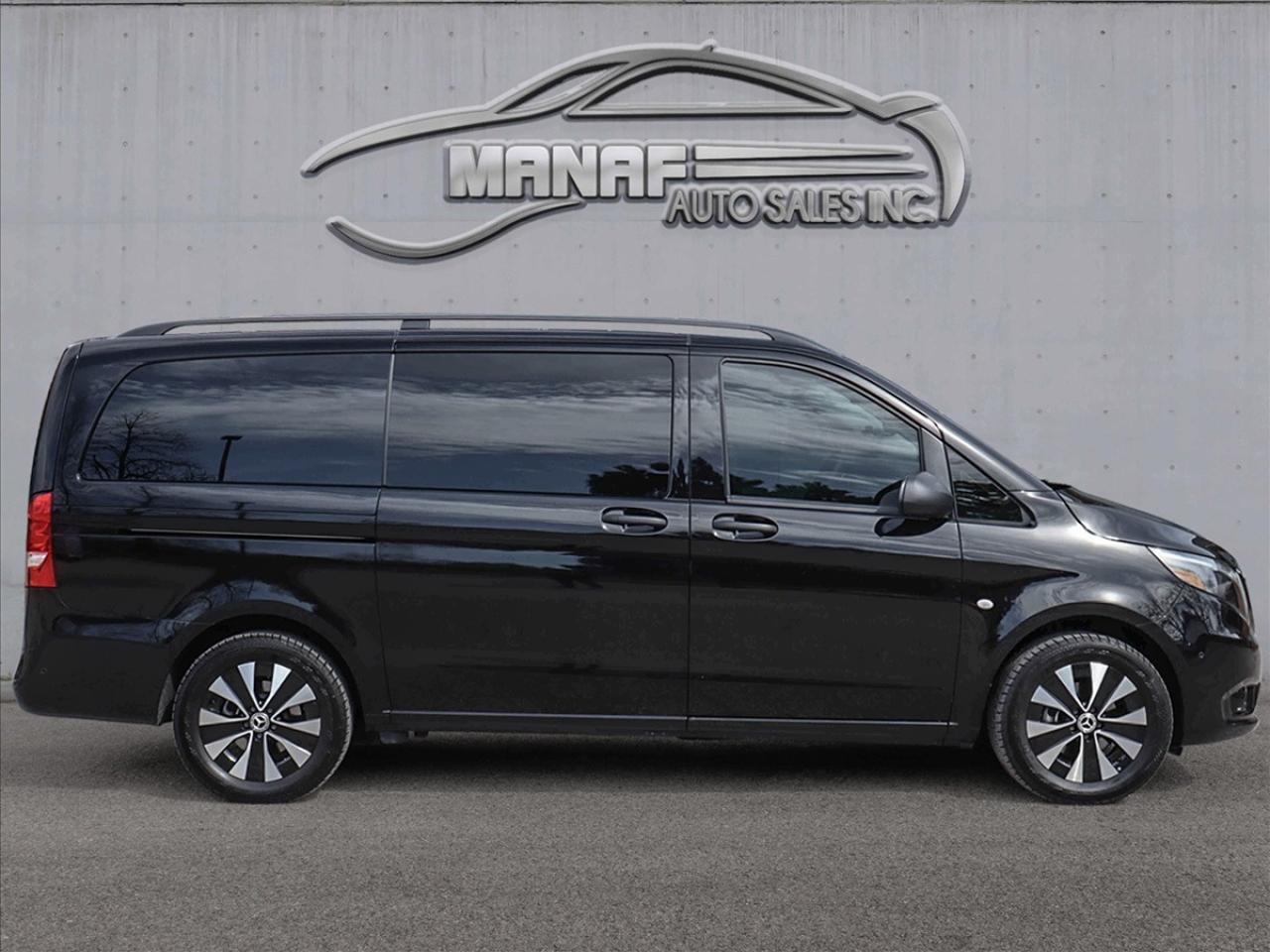 2023 Mercedes-Benz Metris 126" WB  PASSENGER VAN - Photo #4