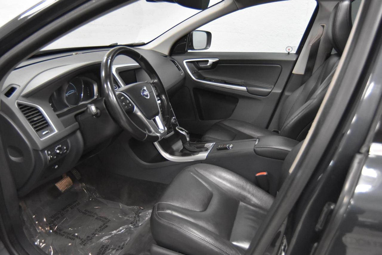 2015 Volvo XC60 T5 Drive-E Premier Plus