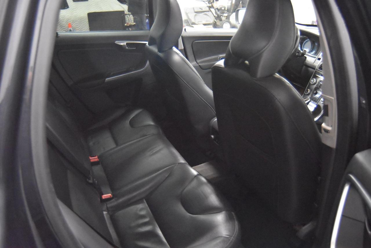 2015 Volvo XC60 T5 Drive-E Premier Plus