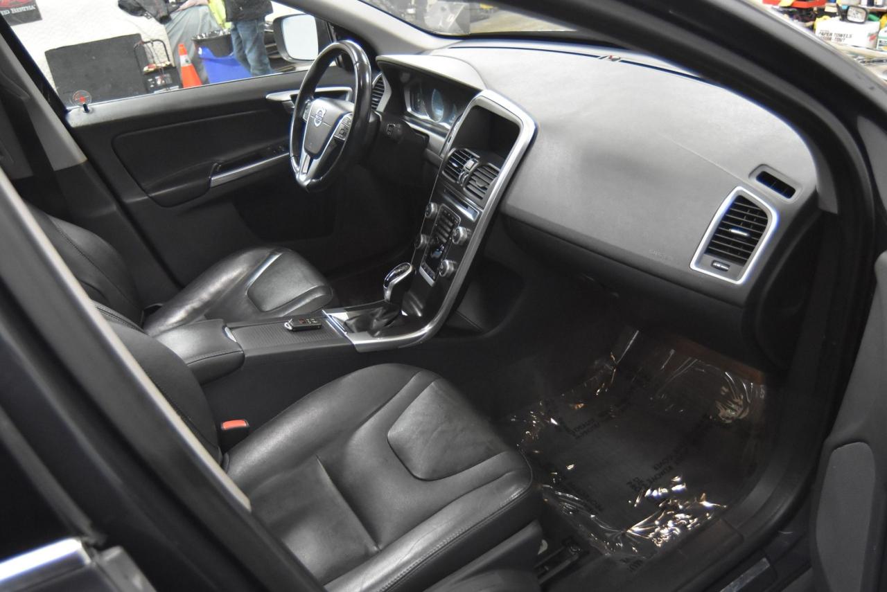 2015 Volvo XC60 T5 Drive-E Premier Plus
