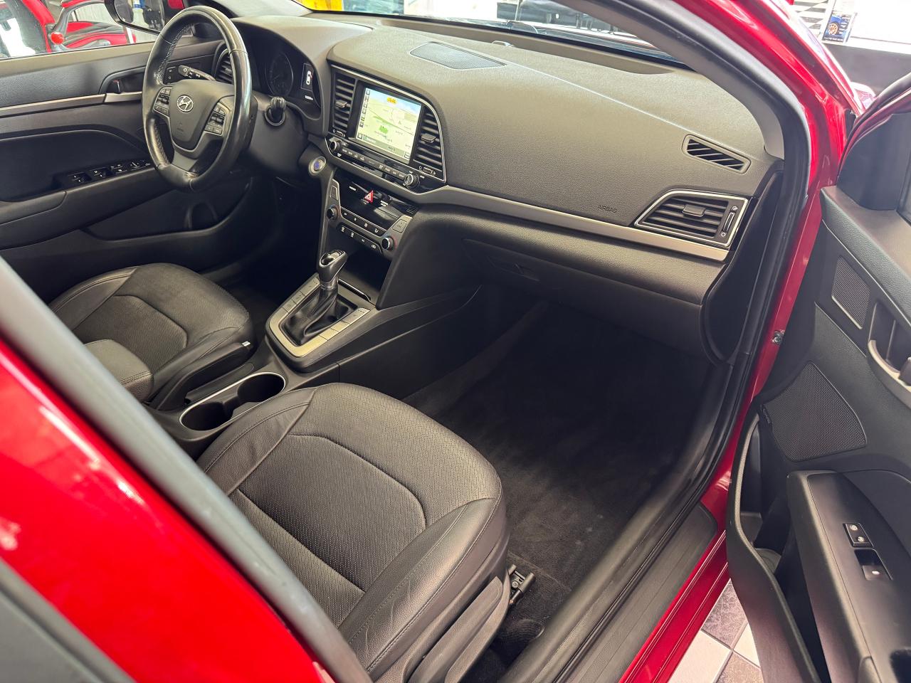 2017 Hyundai Elantra LIMITED+Sunroof+New Brakes+GPS+CLEAN CARFAX - Photo #22