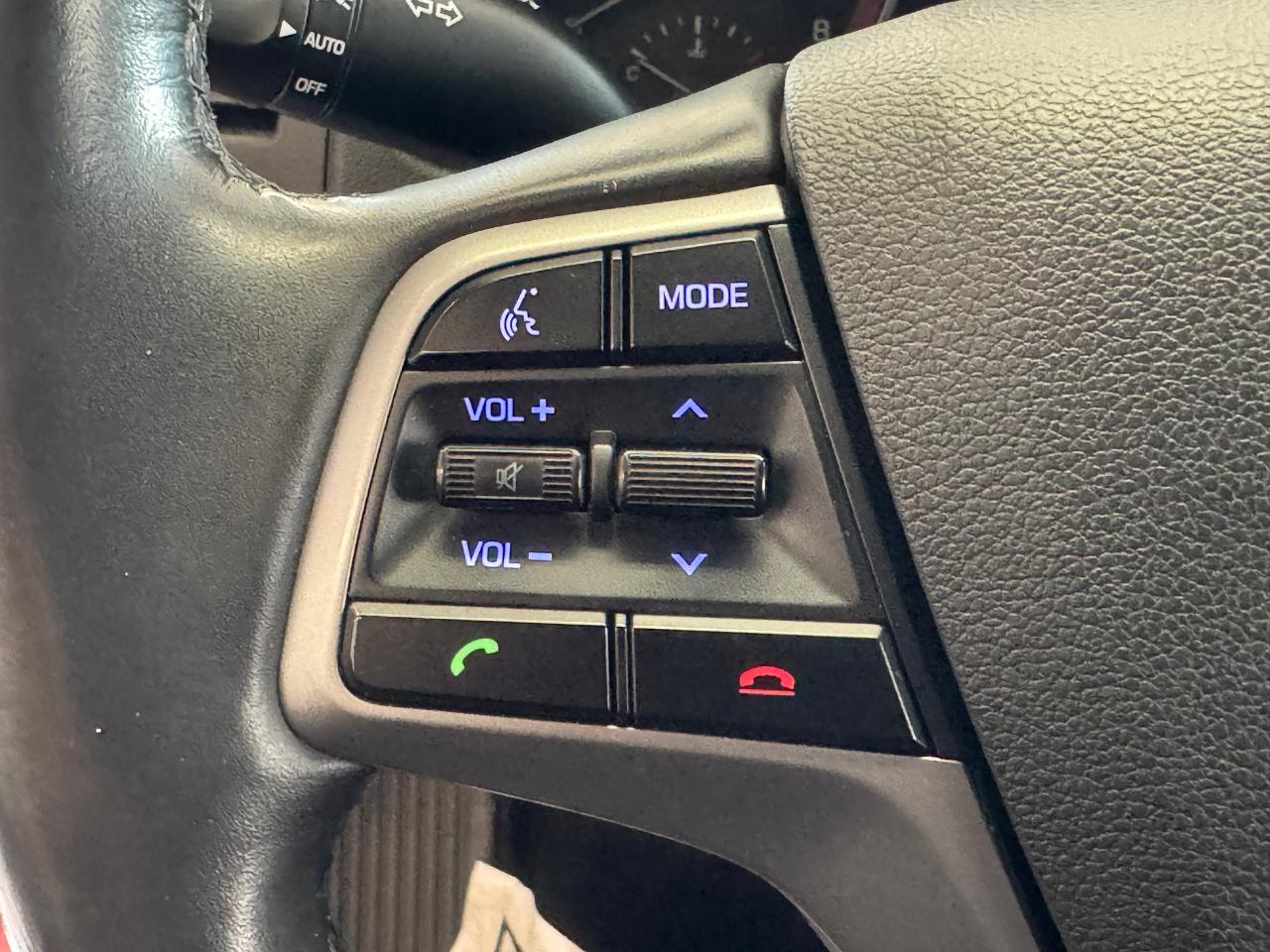 2017 Hyundai Elantra LIMITED+Sunroof+New Brakes+GPS+CLEAN CARFAX - Photo #39