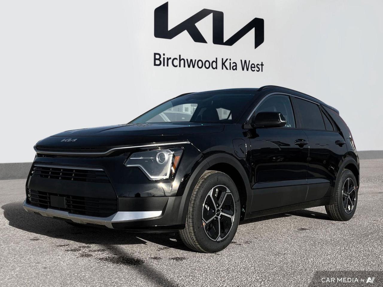 New 2025 Kia NIRO PLUG-IN Hybrid EX Free Charger OR Winter Tire Package! On until July 31 for sale in Winnipeg, MB