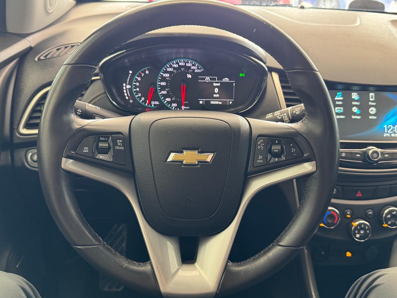 2017 Chevrolet Trax LT+BOSE Sound+Roof+Leather+BlindSpot+ACCIDENT FREE - Photo #12