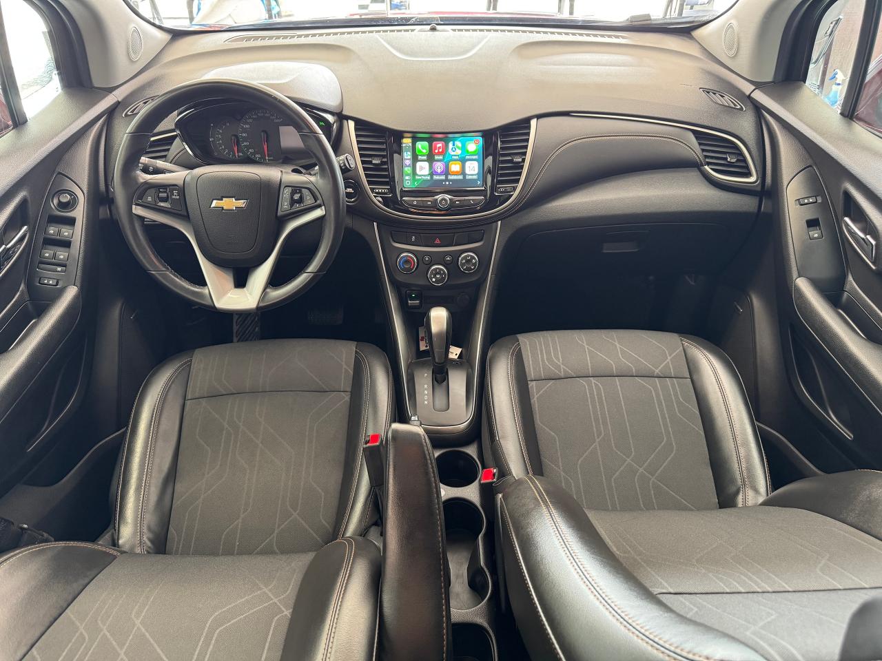 2017 Chevrolet Trax LT+BOSE Sound+Roof+Leather+BlindSpot+ACCIDENT FREE - Photo #2