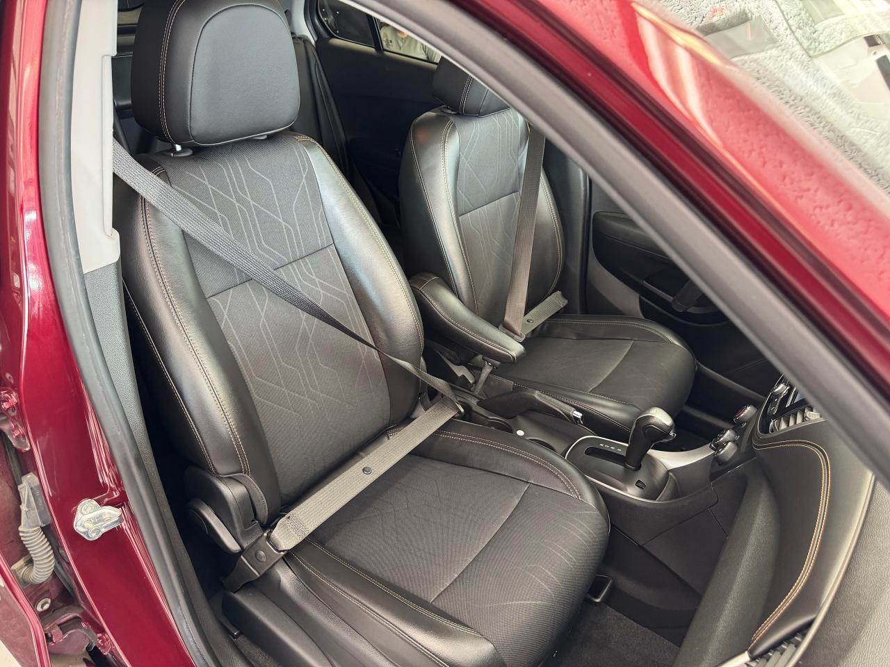 2017 Chevrolet Trax LT+BOSE Sound+Roof+Leather+BlindSpot+ACCIDENT FREE - Photo #24