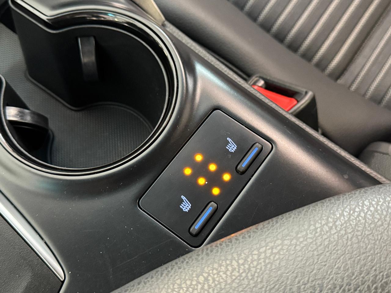 2018 Toyota Camry SE+New Tires+Brakes+Adaptive Cruise+CLEAN CARFAX Photo