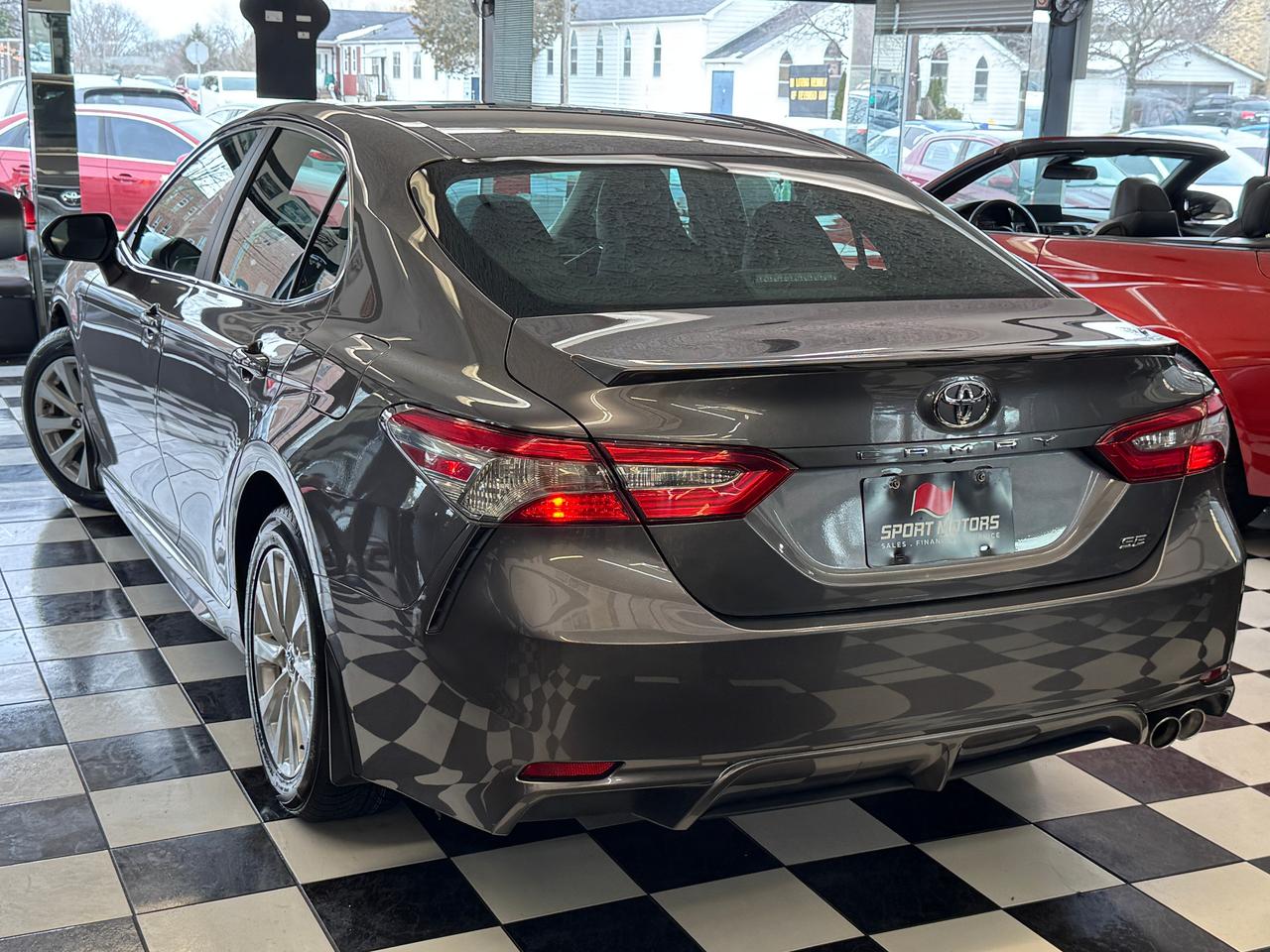 2018 Toyota Camry SE+New Tires+Brakes+Adaptive Cruise+CLEAN CARFAX Photo