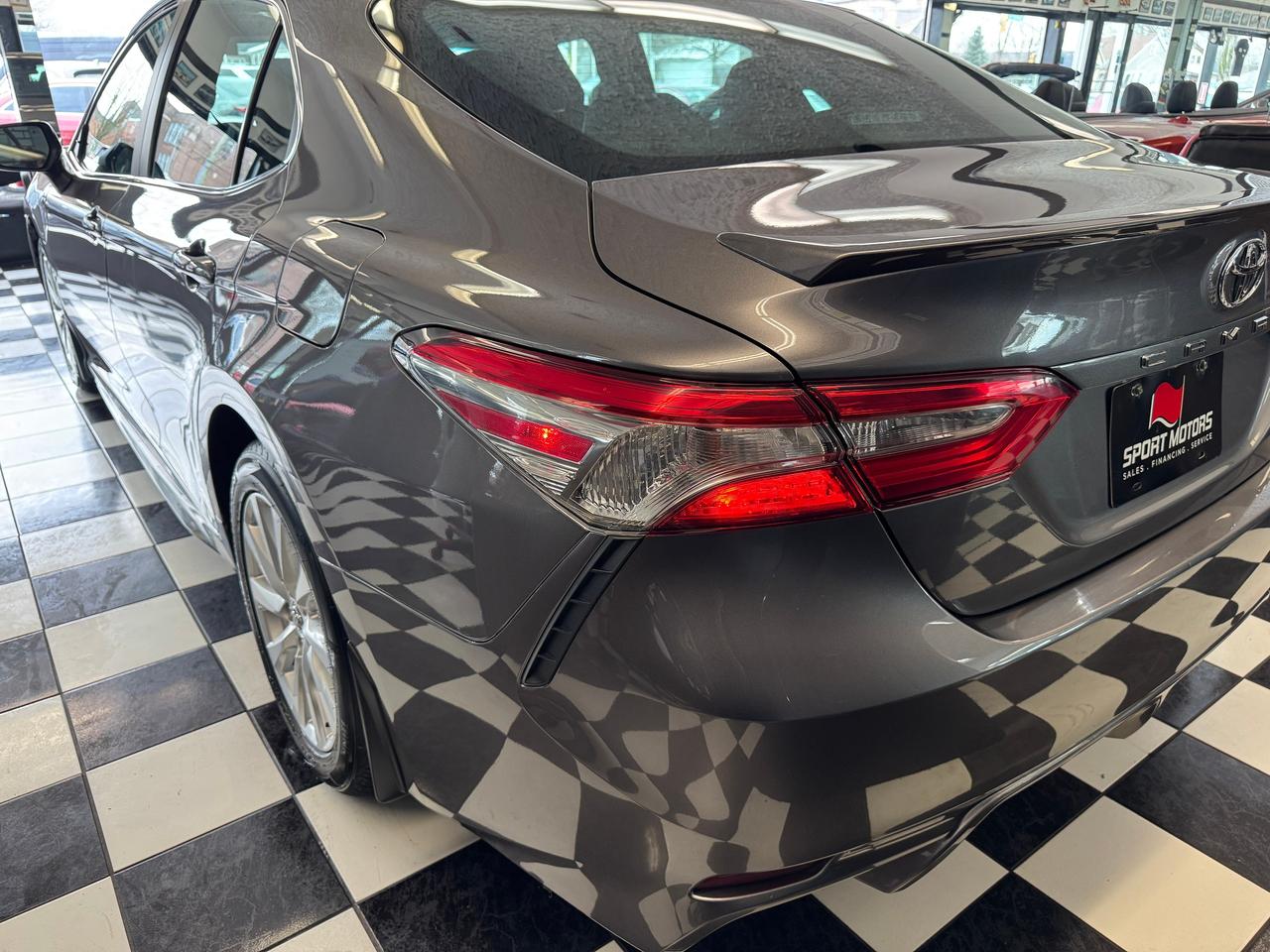 2018 Toyota Camry SE+New Tires+Brakes+Adaptive Cruise+CLEAN CARFAX Photo