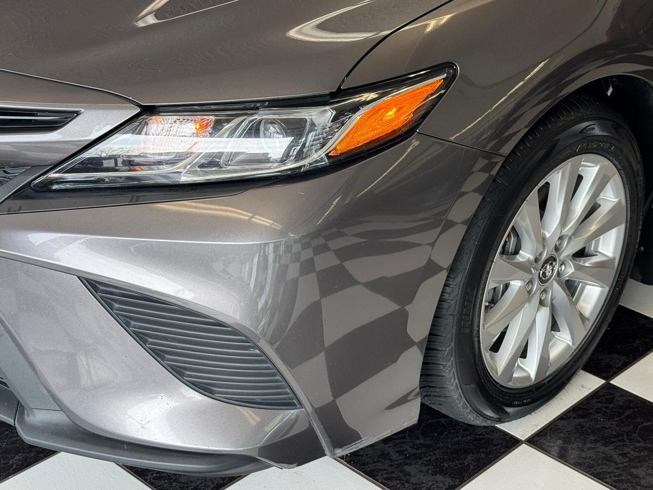 2018 Toyota Camry SE+New Tires+Brakes+Adaptive Cruise+CLEAN CARFAX Photo