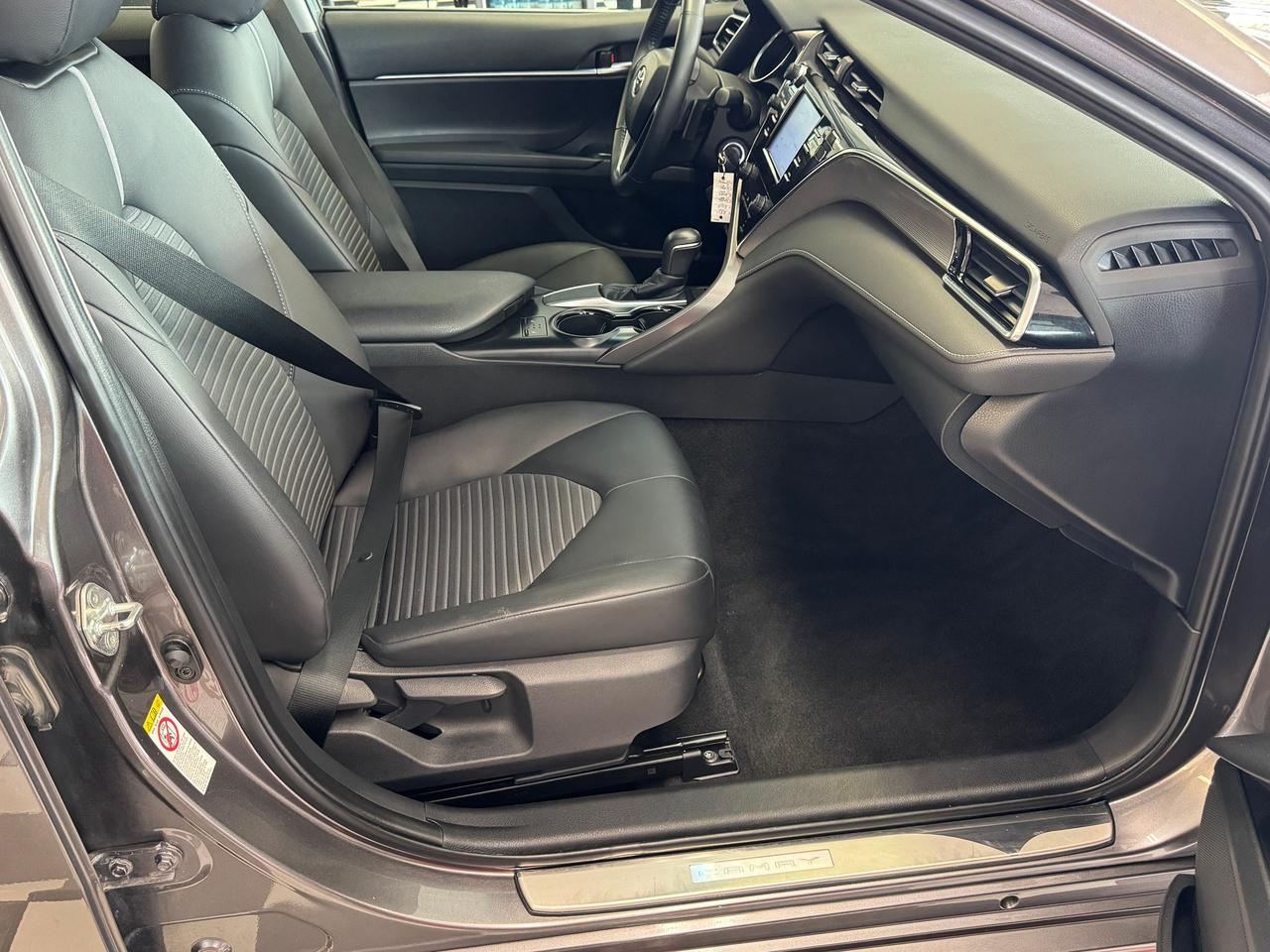 2018 Toyota Camry SE+New Tires+Brakes+Adaptive Cruise+CLEAN CARFAX Photo