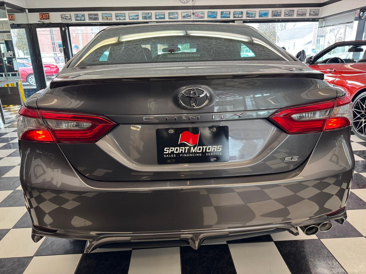 2018 Toyota Camry SE+New Tires+Brakes+Adaptive Cruise+CLEAN CARFAX Photo