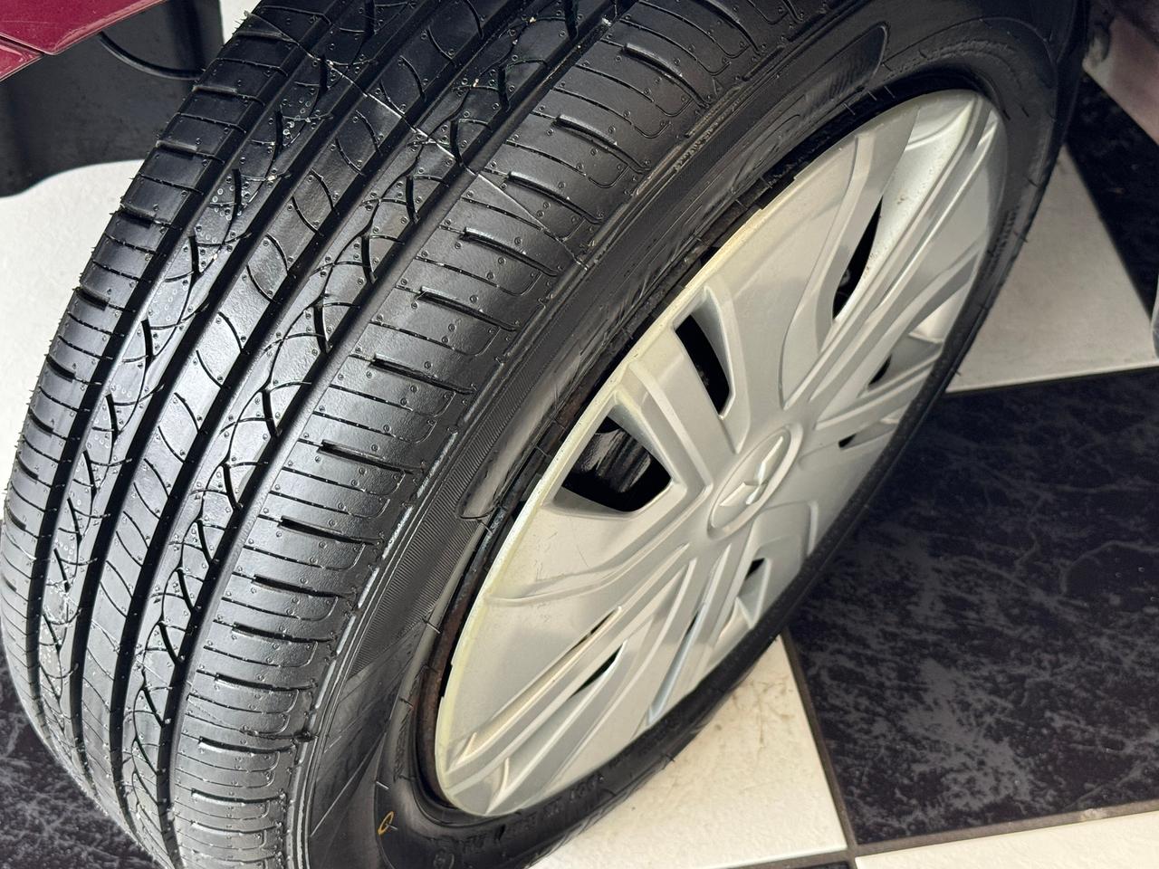2019 Mitsubishi Mirage ES Limited+ApplePaly+New Tires+Camera+A/C Photo3