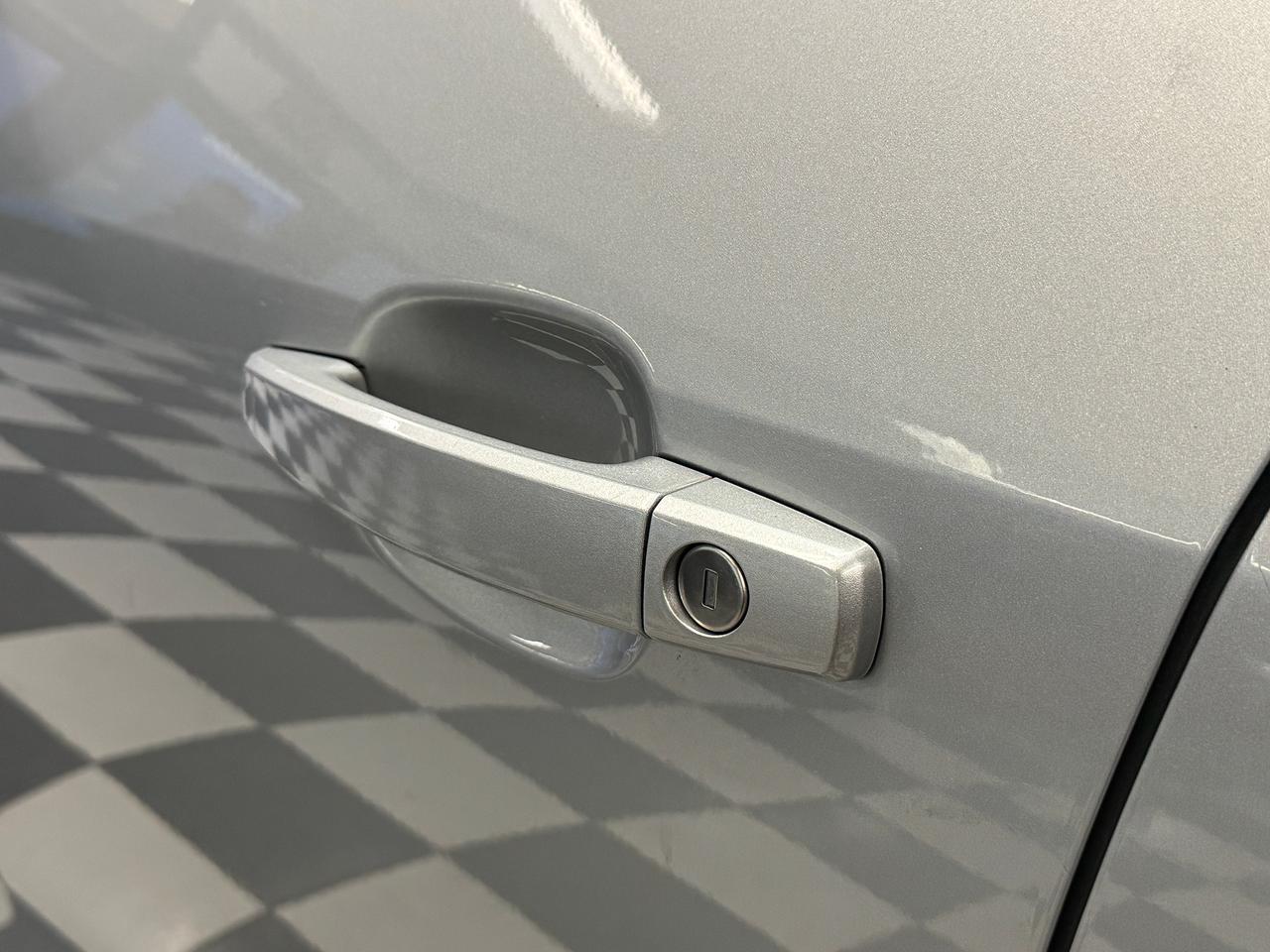2018 Chevrolet Trax LT+Camera+A/C+Remote Start+ApplePlay Photo