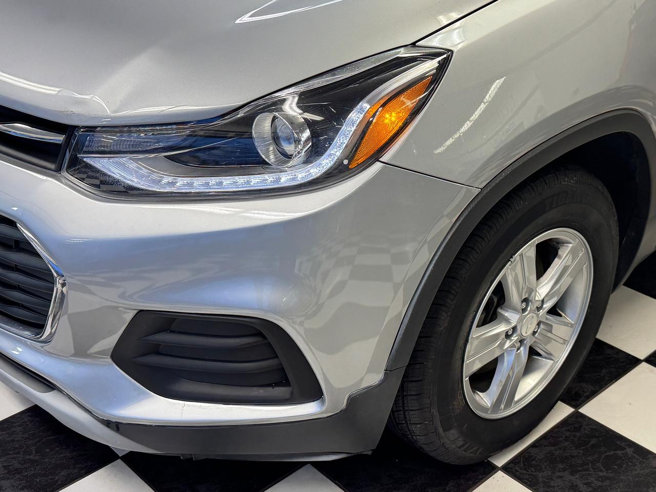 2018 Chevrolet Trax LT+Camera+A/C+Remote Start+ApplePlay Photo