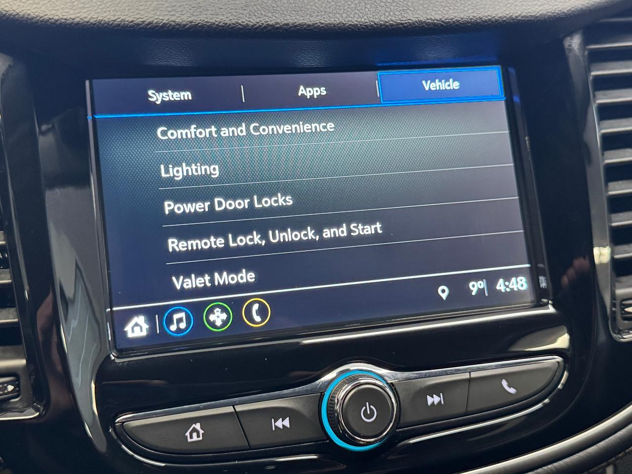 2018 Chevrolet Trax LT+Camera+A/C+Remote Start+ApplePlay Photo