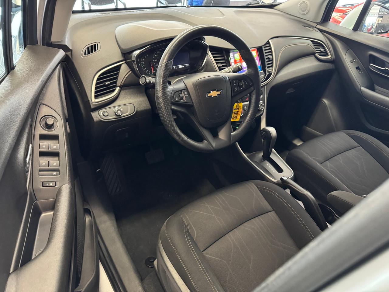 2018 Chevrolet Trax LT+Camera+A/C+Remote Start+ApplePlay Photo