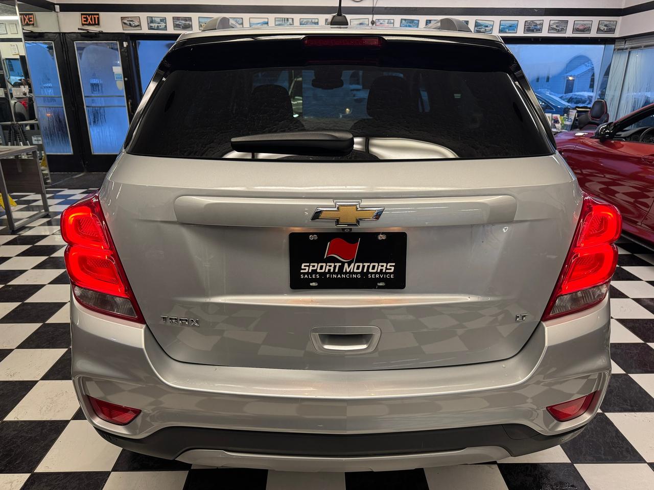 2018 Chevrolet Trax LT+Camera+A/C+Remote Start+ApplePlay Photo