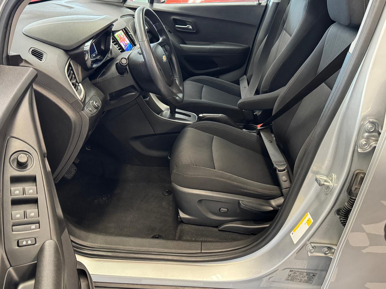 2018 Chevrolet Trax LT+Camera+A/C+Remote Start+ApplePlay Photo