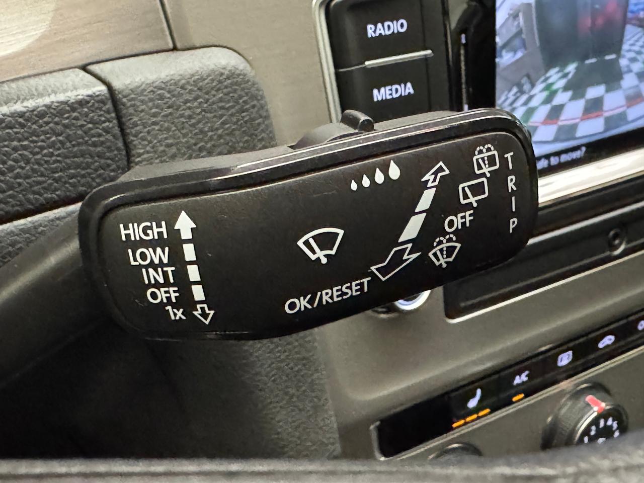 2017 Volkswagen Golf Trendline+Camera+Heated Seats+A/C+CLEAN CARFAX Photo