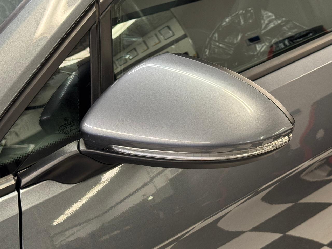 2017 Volkswagen Golf Trendline+Camera+Heated Seats+A/C+CLEAN CARFAX Photo