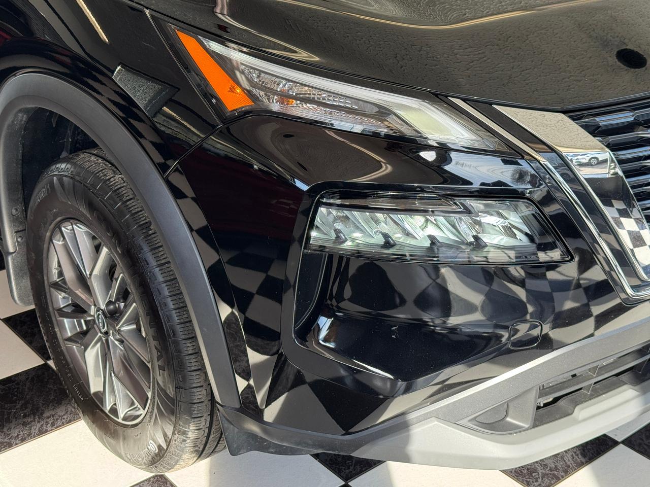2022 Nissan Rogue S AWD+Blind Spot+LaneAssist+ApplePlay+CLEAN CARFAX Photo