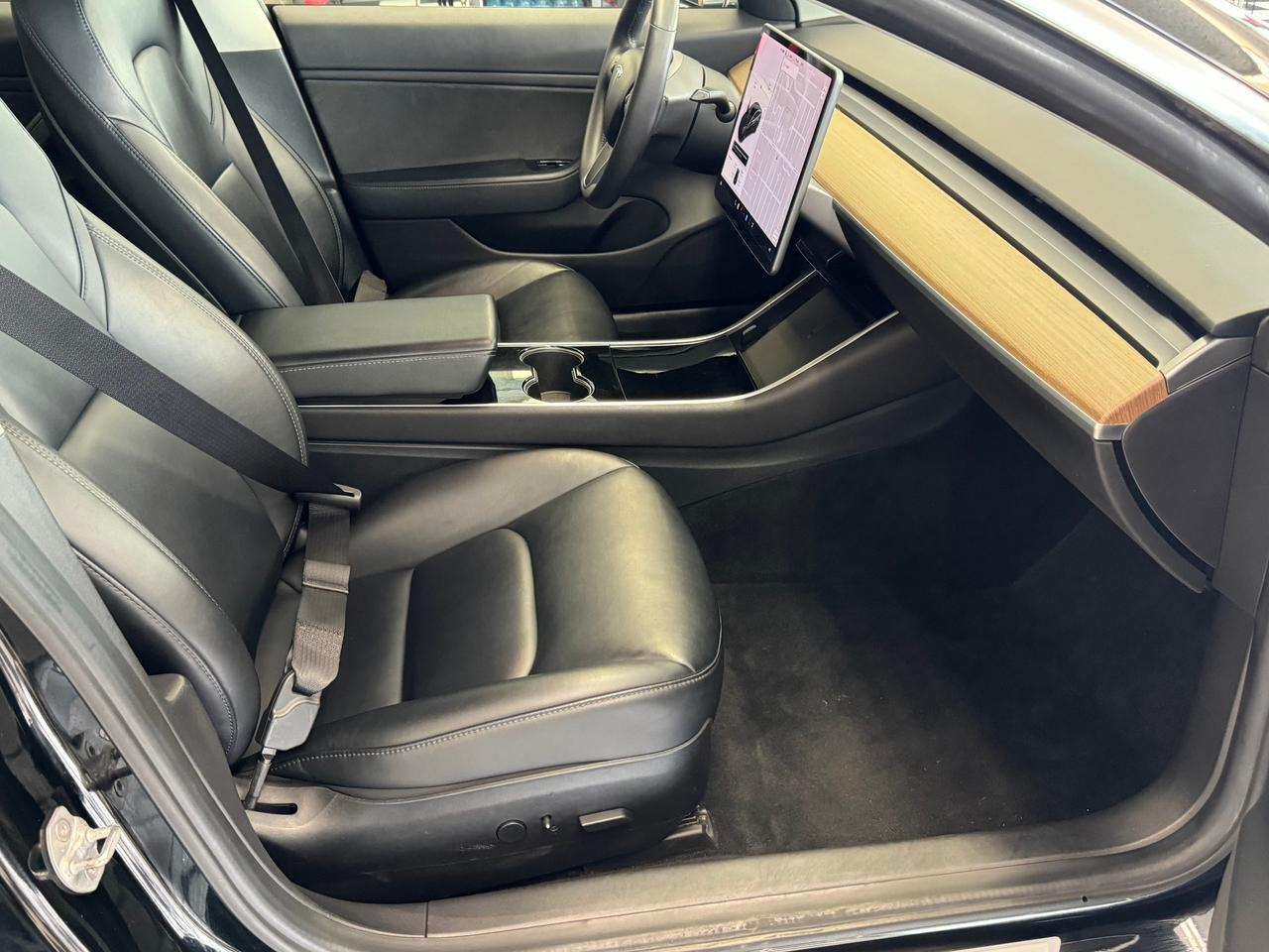 2019 Tesla Model 3 Standrad Range Plus+Auto Pilot+CLEAN CARFAX Photo