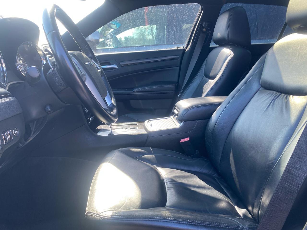 2012 Chrysler 300 S AWD ~5.7L HEMI ~Panoramic Moonroof ~Alloy Wheels Photo2