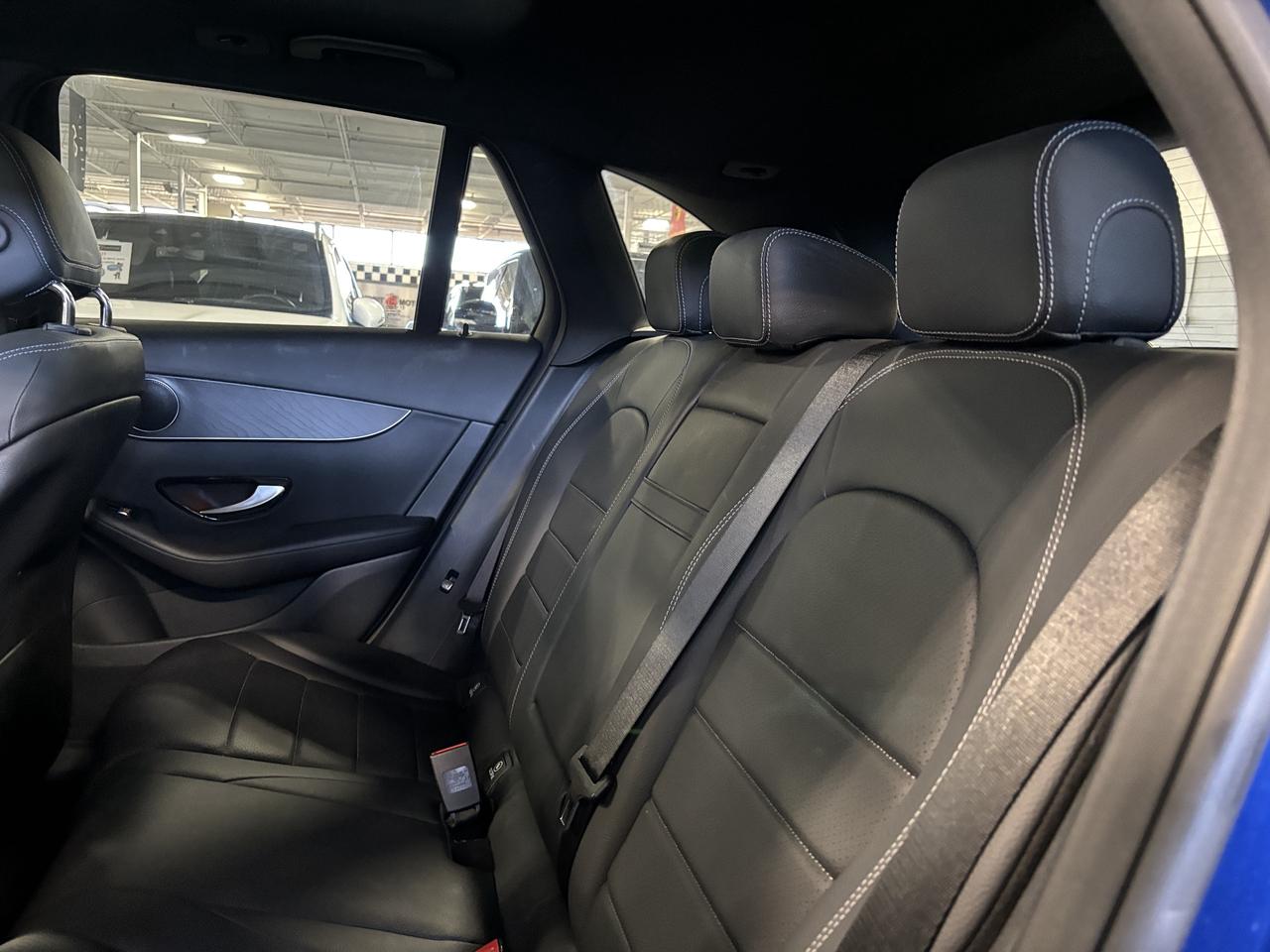2018 Mercedes-Benz GLC GLC300|4MATIC|NAV|BLACKWOOD|DUALROOF|LED|LEATHER|+ Photo