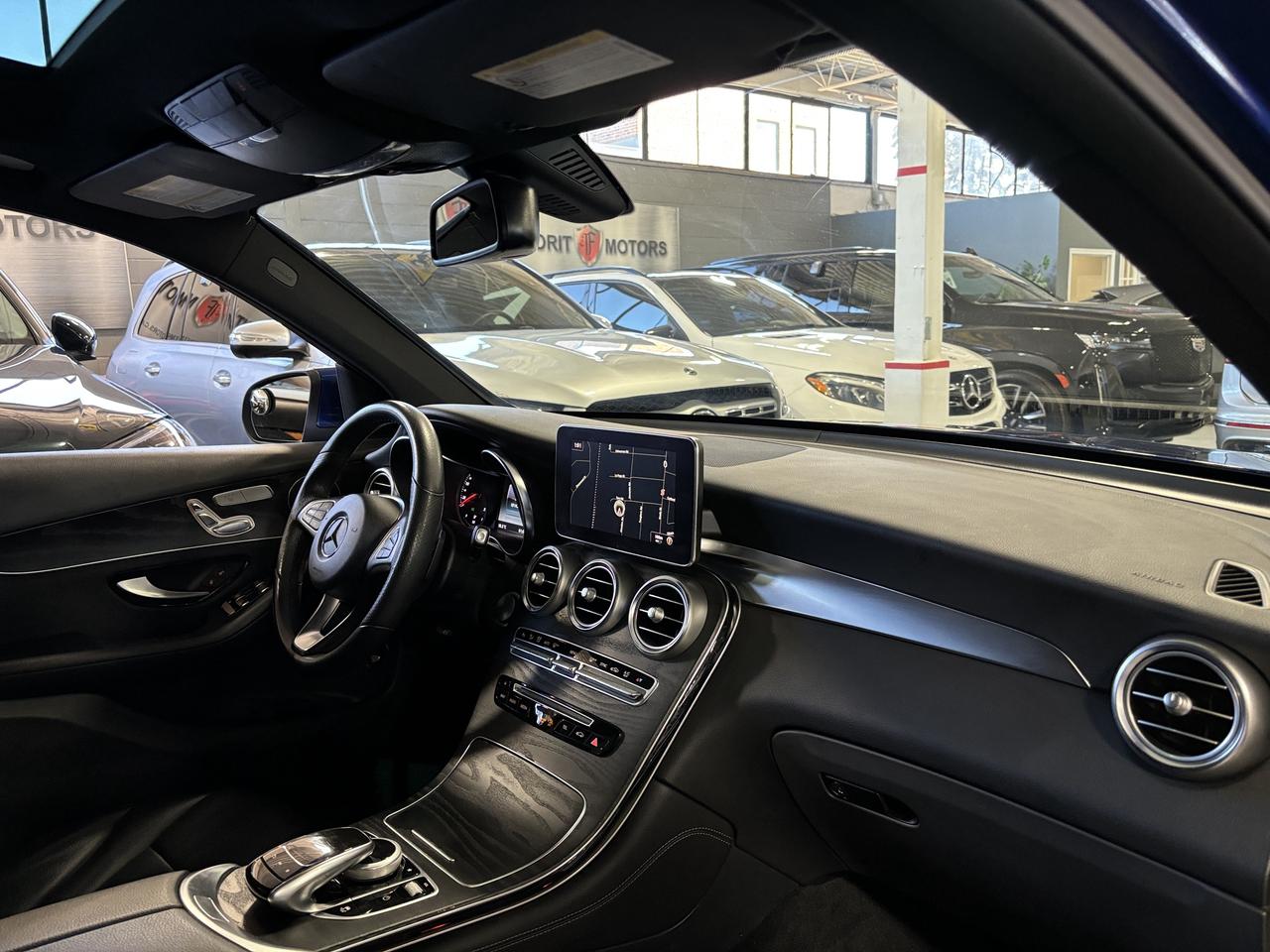2018 Mercedes-Benz GLC GLC300|4MATIC|NAV|BLACKWOOD|DUALROOF|LED|LEATHER|+ Photo