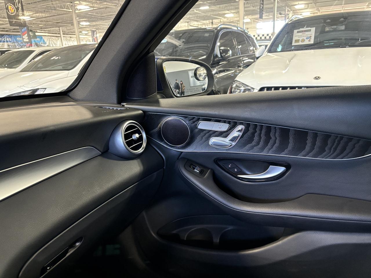 2018 Mercedes-Benz GLC GLC300|4MATIC|NAV|BLACKWOOD|DUALROOF|LED|LEATHER|+ Photo