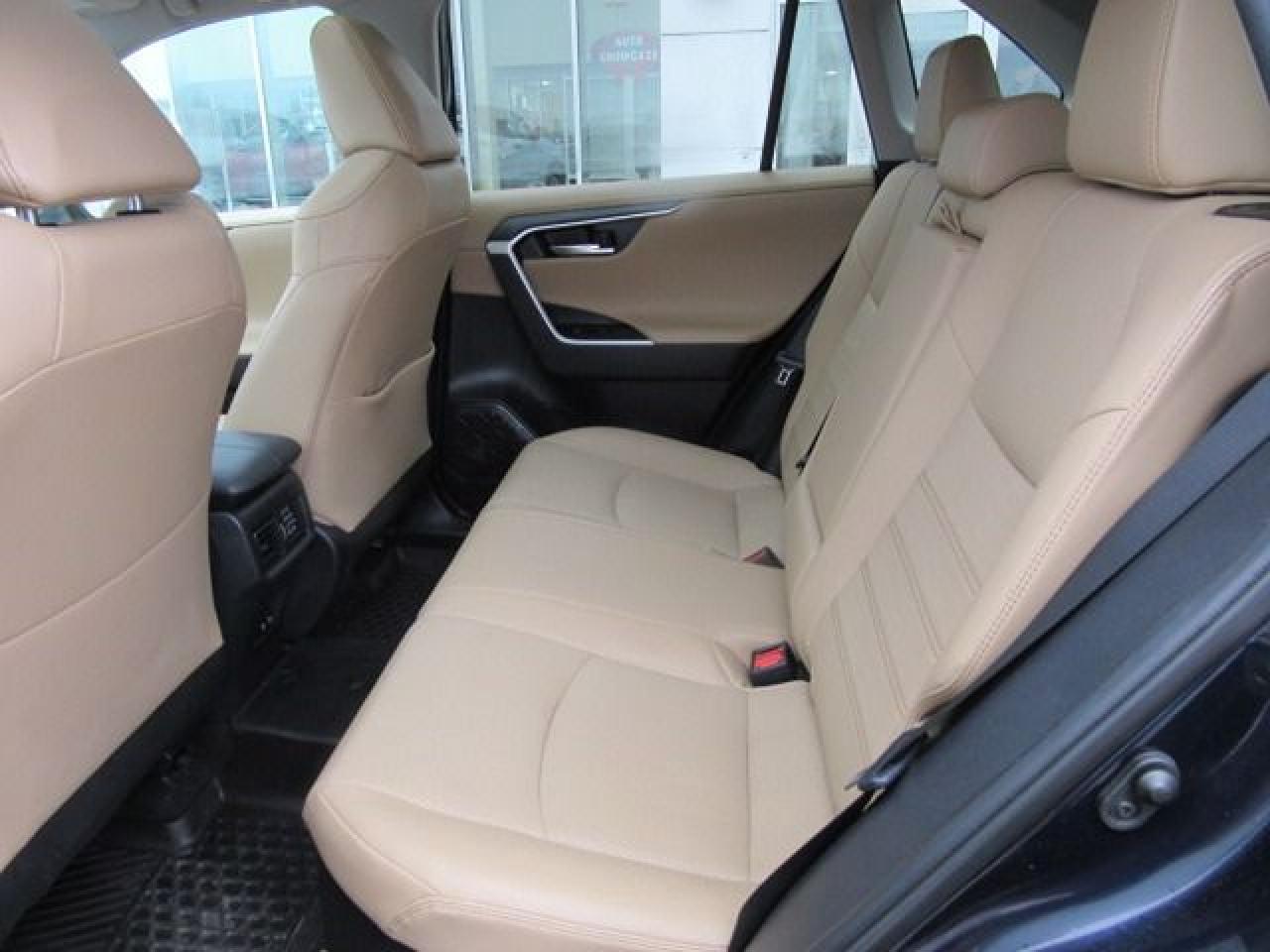2020 Toyota RAV4 Hybrid Limited - Photo #17