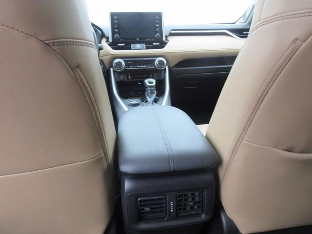 2020 Toyota RAV4 Hybrid Limited - Photo #18