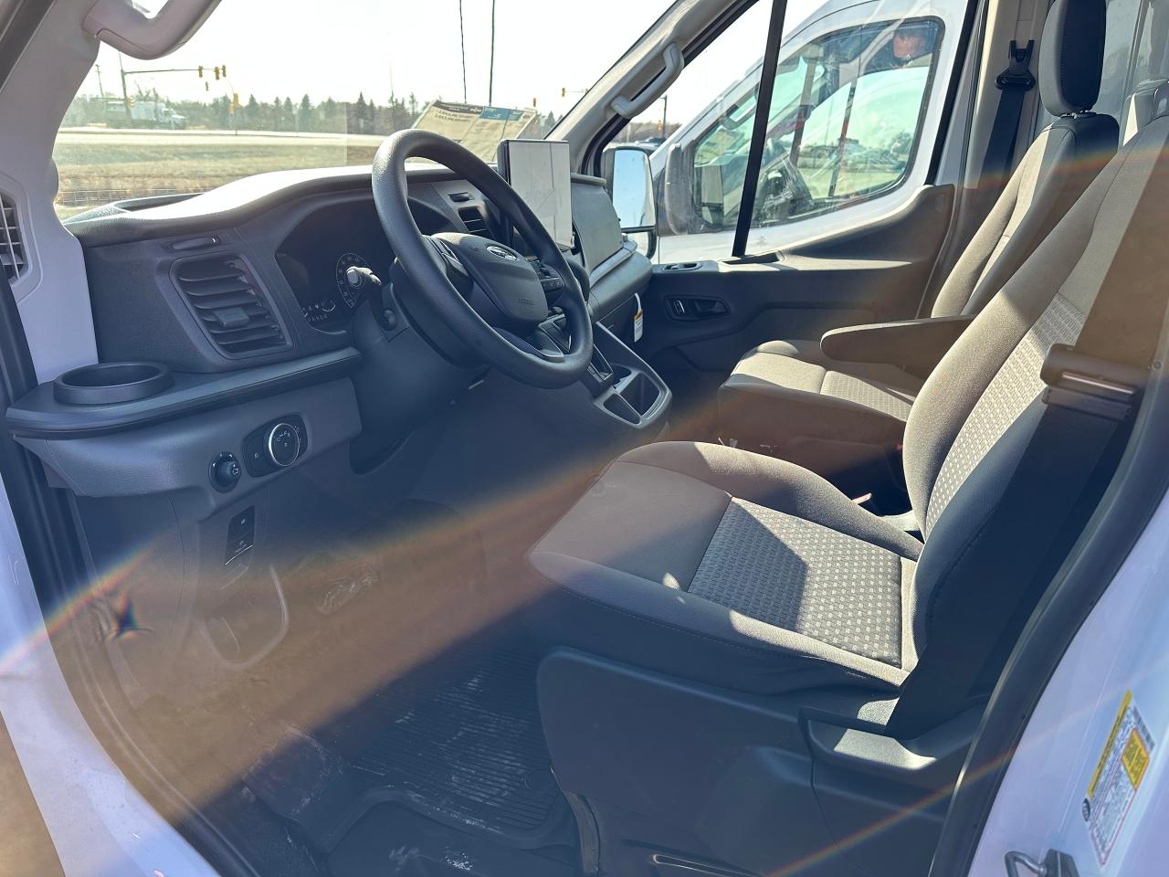 2025 Ford Transit Cargo Van BASE T-250 148 Med Rf 9070 GVWR AWD 101A Photo5