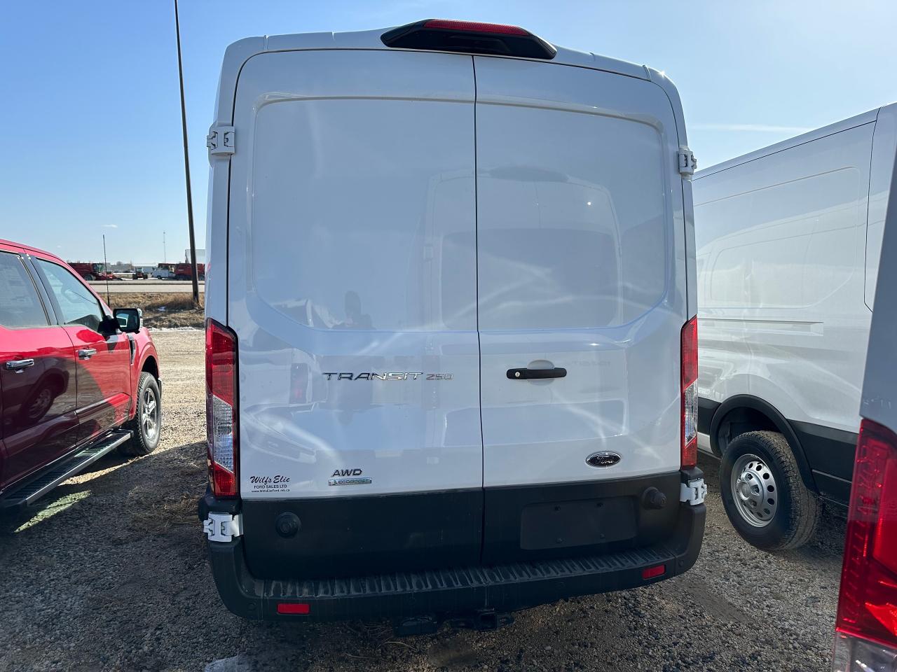 2025 Ford Transit Cargo Van BASE T-250 148 Med Rf 9070 GVWR AWD 101A Photo5