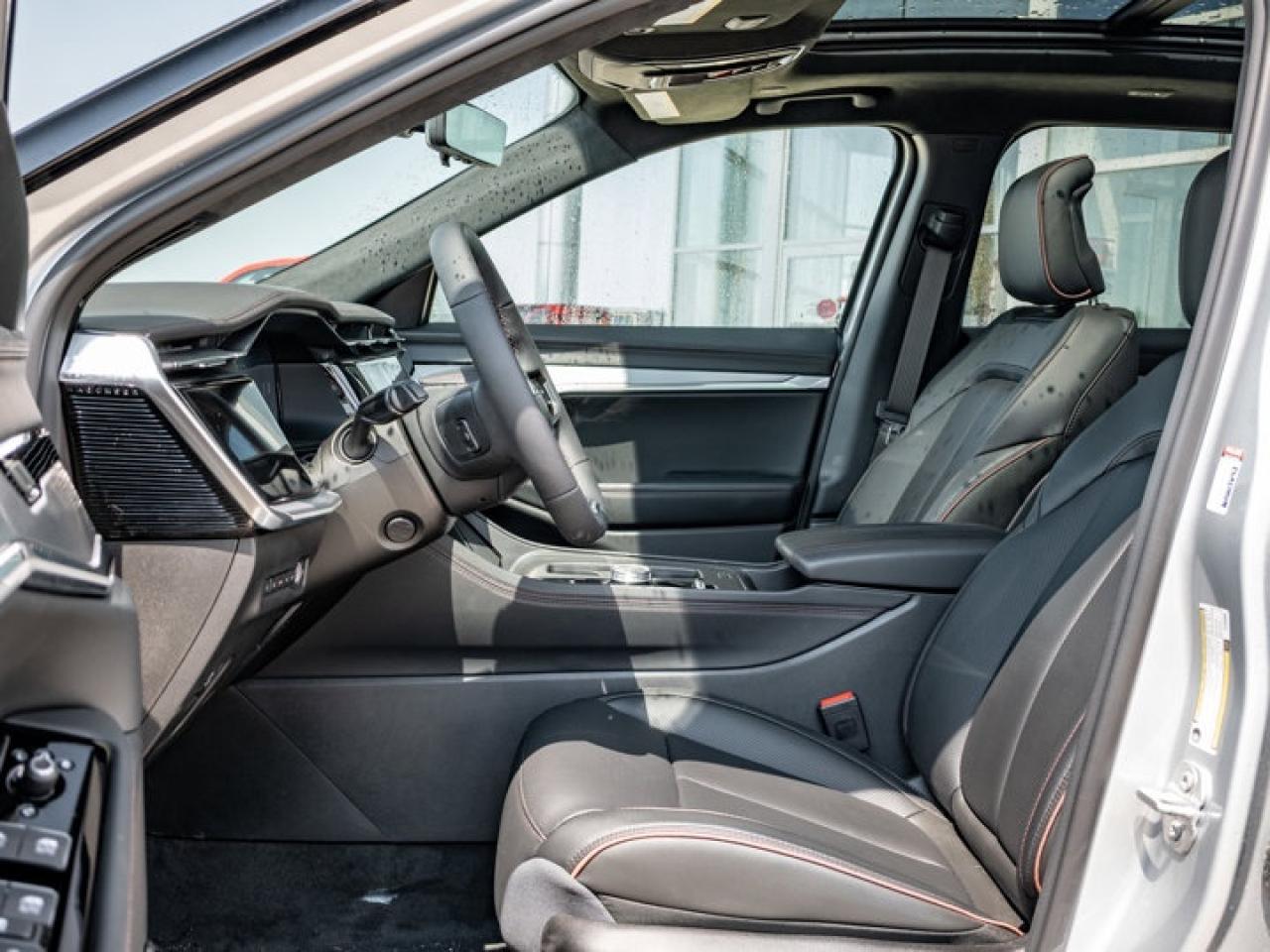 2025 Jeep Wagoneer S Premium Photo