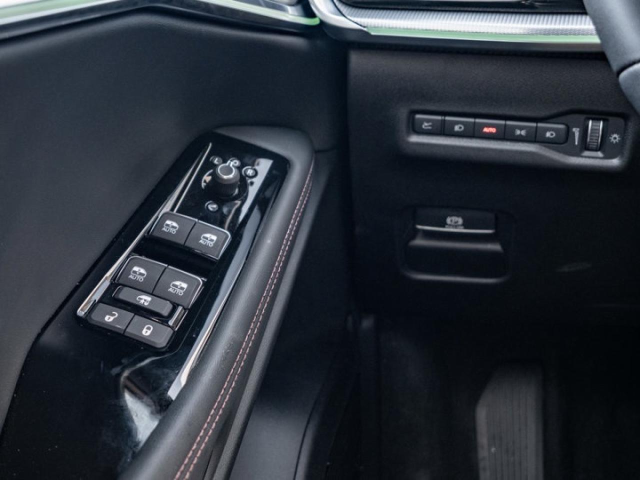 2025 Jeep Wagoneer S Premium Photo