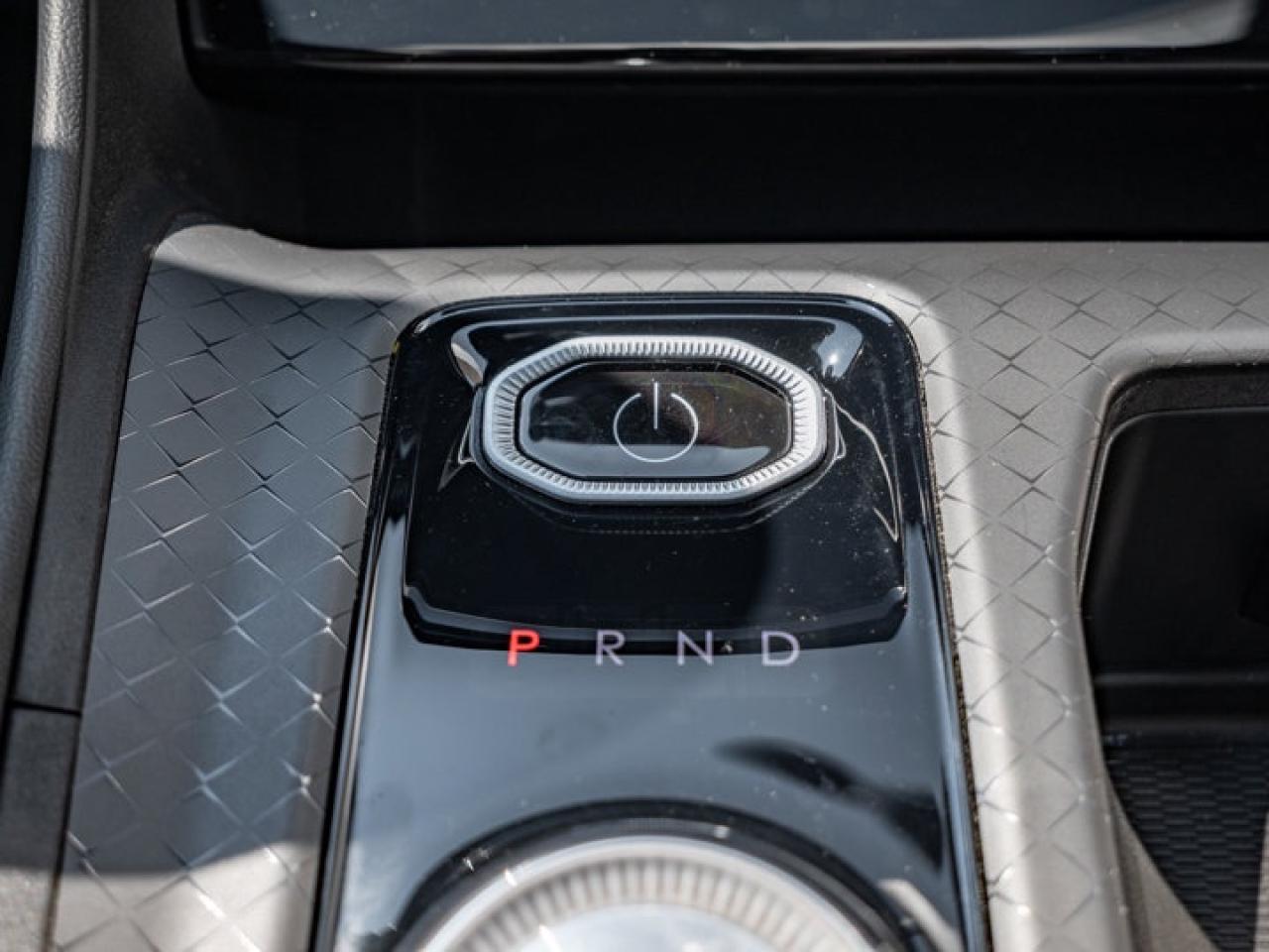 2025 Jeep Wagoneer S Premium Photo