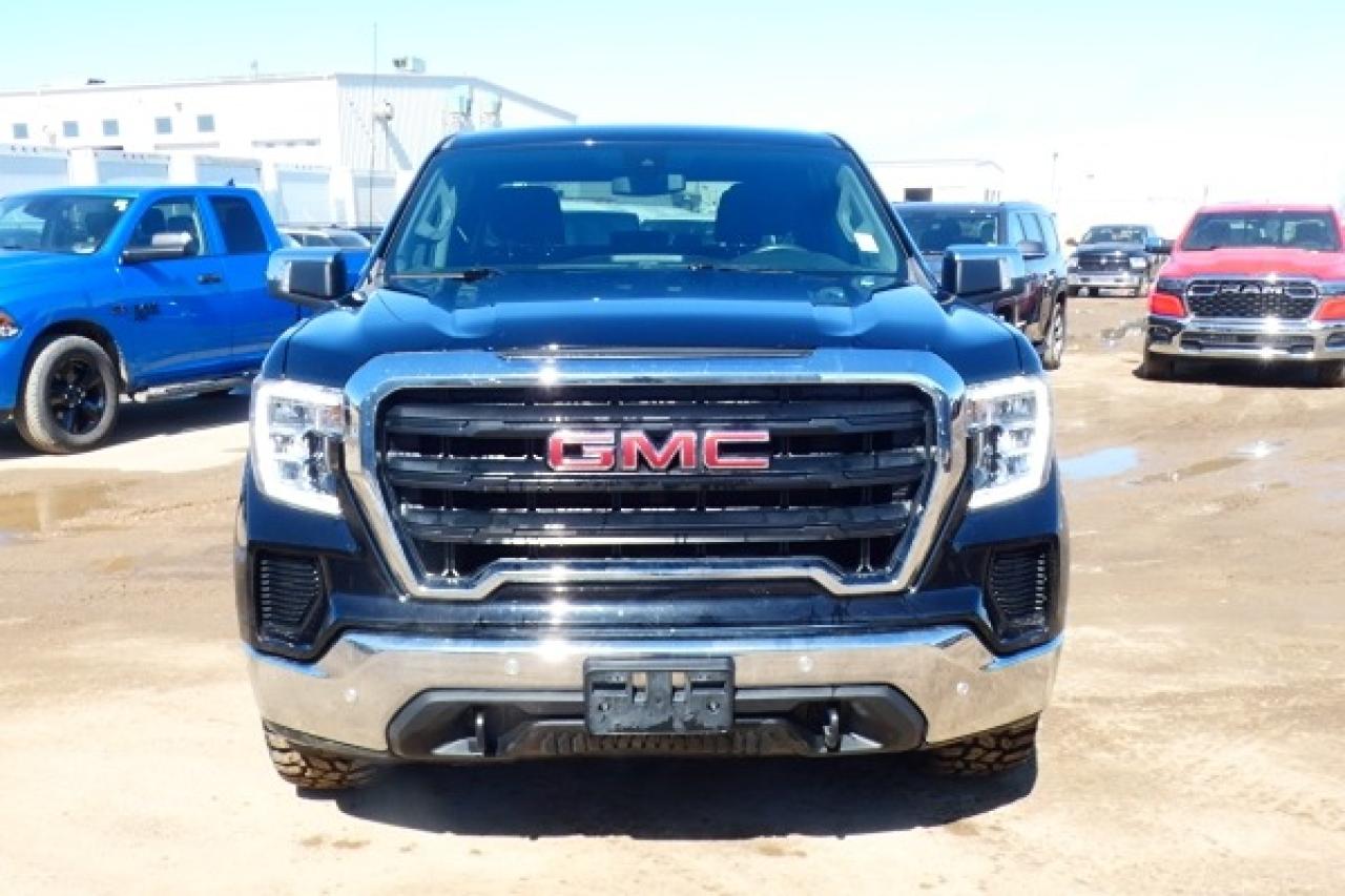 2022 GMC Sierra 1500 X31 4WD Crew Cab 147" w/Power cloth seats, BUC - Photo #3