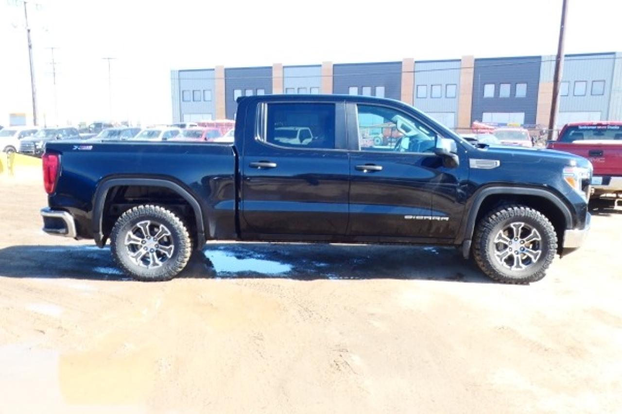 2022 GMC Sierra 1500 X31 4WD Crew Cab 147" w/Power cloth seats, BUC - Photo #5