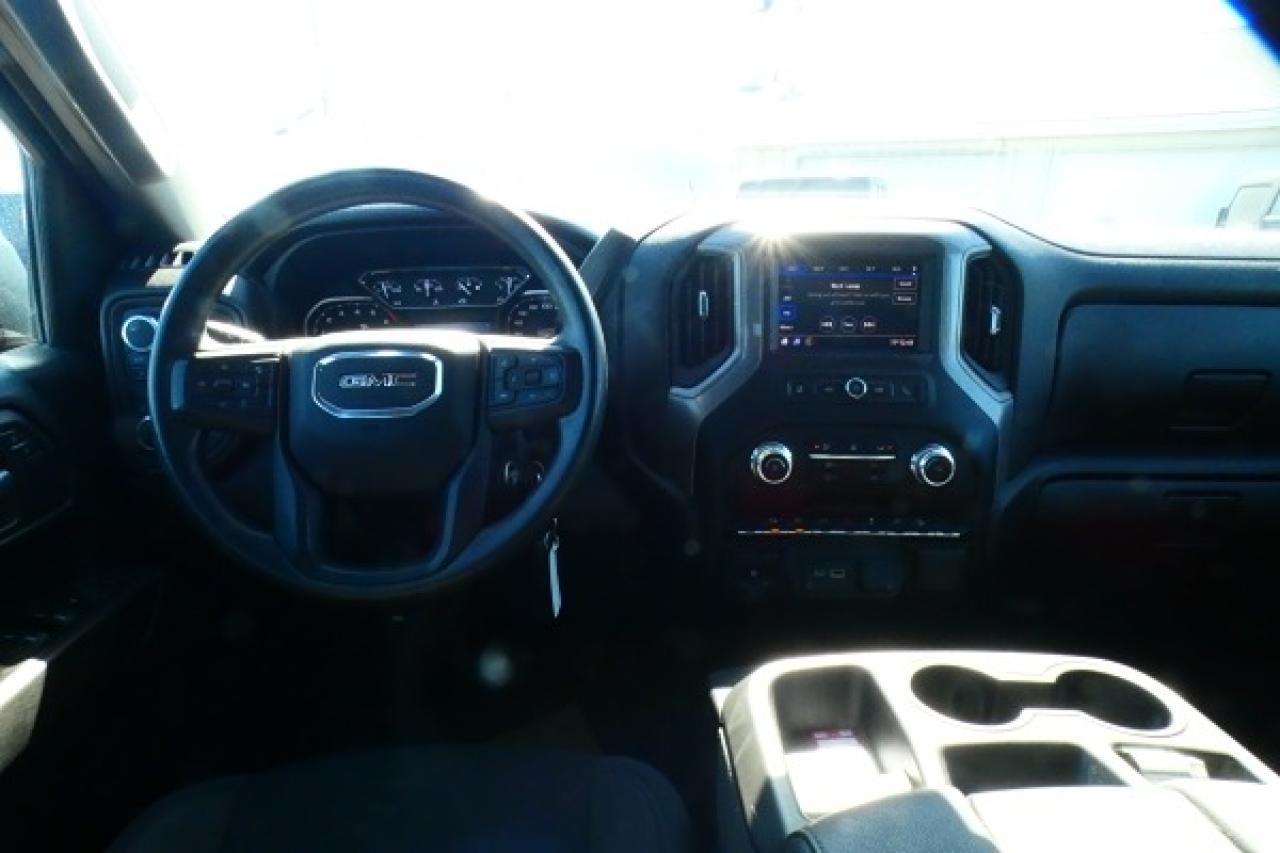 2022 GMC Sierra 1500 X31 4WD Crew Cab 147" w/Power cloth seats, BUC - Photo #11
