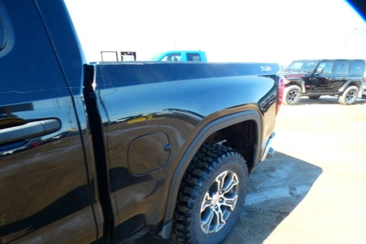 2022 GMC Sierra 1500 X31 4WD Crew Cab 147" w/Power cloth seats, BUC - Photo #24