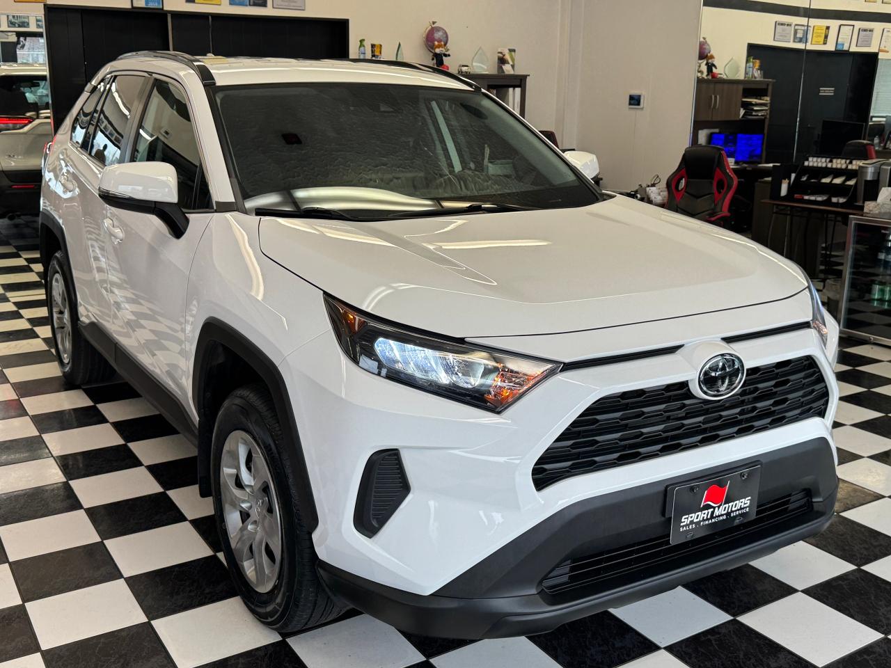 2020 Toyota RAV4 LE+Adaptive Cruise+Camera+CLEAN CARFAX - Photo #8