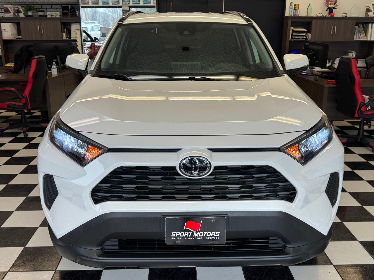 2020 Toyota RAV4 LE+Adaptive Cruise+Camera+CLEAN CARFAX - Photo #9