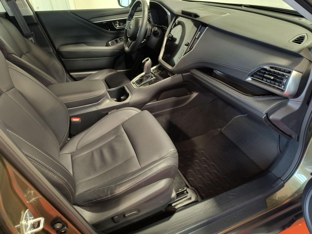 2023 Subaru Outback Limited XT AWD Photo